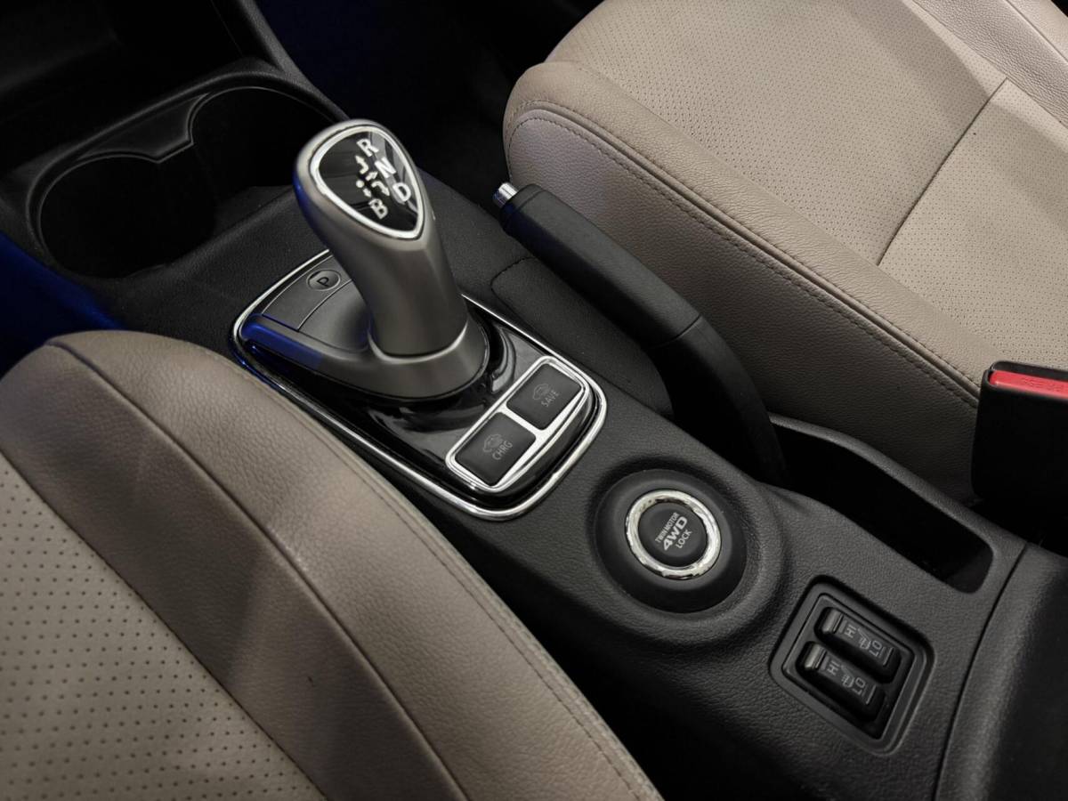 Mitsubishi Outlander Mitsubishi Outlander 2.0 PHEV Instyle+ Schuifdak – Leder – Trekhaak