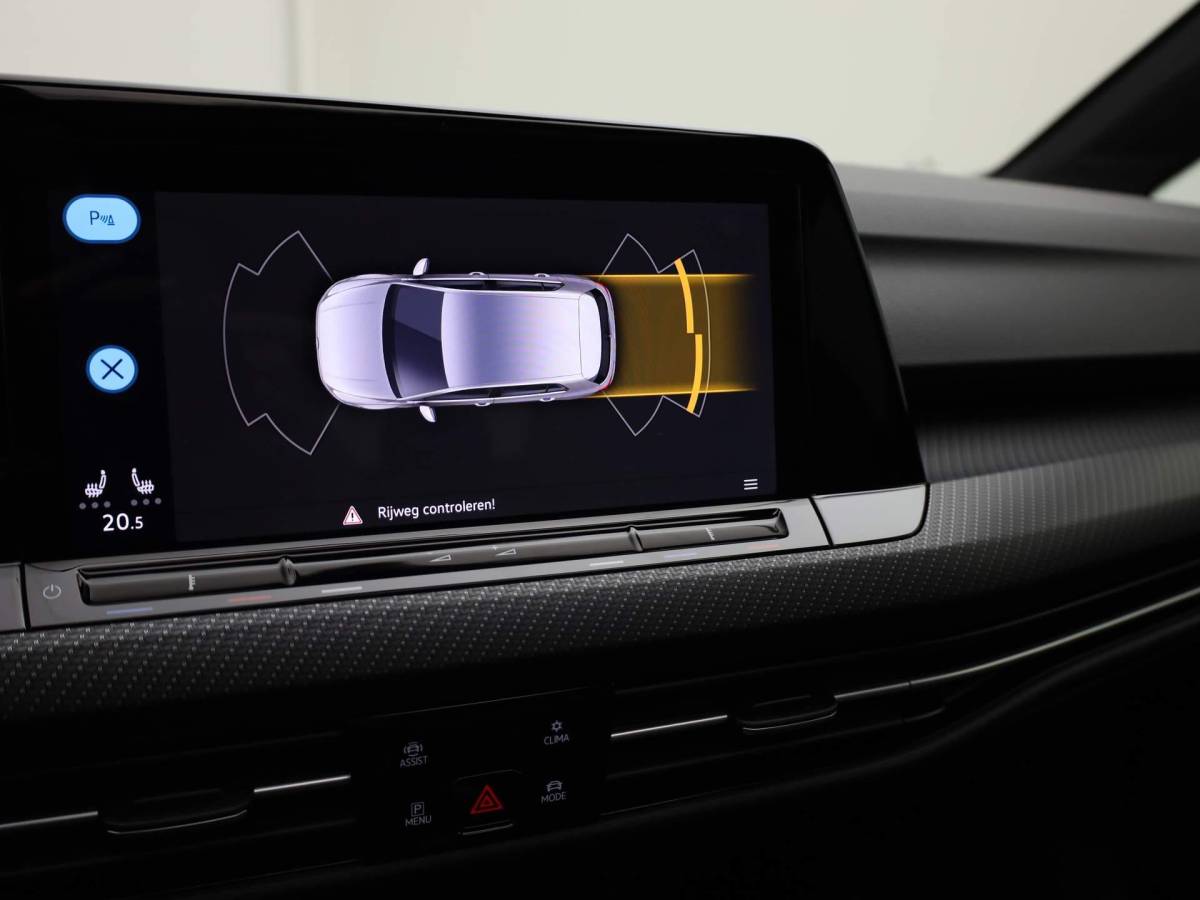 Volkswagen Golf Volkswagen Golf 1.5eTSI/130PK DSG R-Line · Panoramadak · Apple/Android Car Play · Stoel & Stuurverwarming · Navigatie