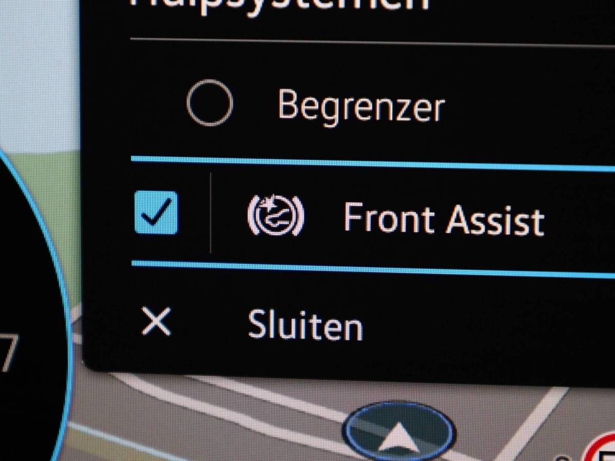 Volkswagen Golf Volkswagen Golf 1.5eTSI/130PK DSG R-Line · Panoramadak · Apple/Android Car Play · Stoel & Stuurverwarming · Navigatie