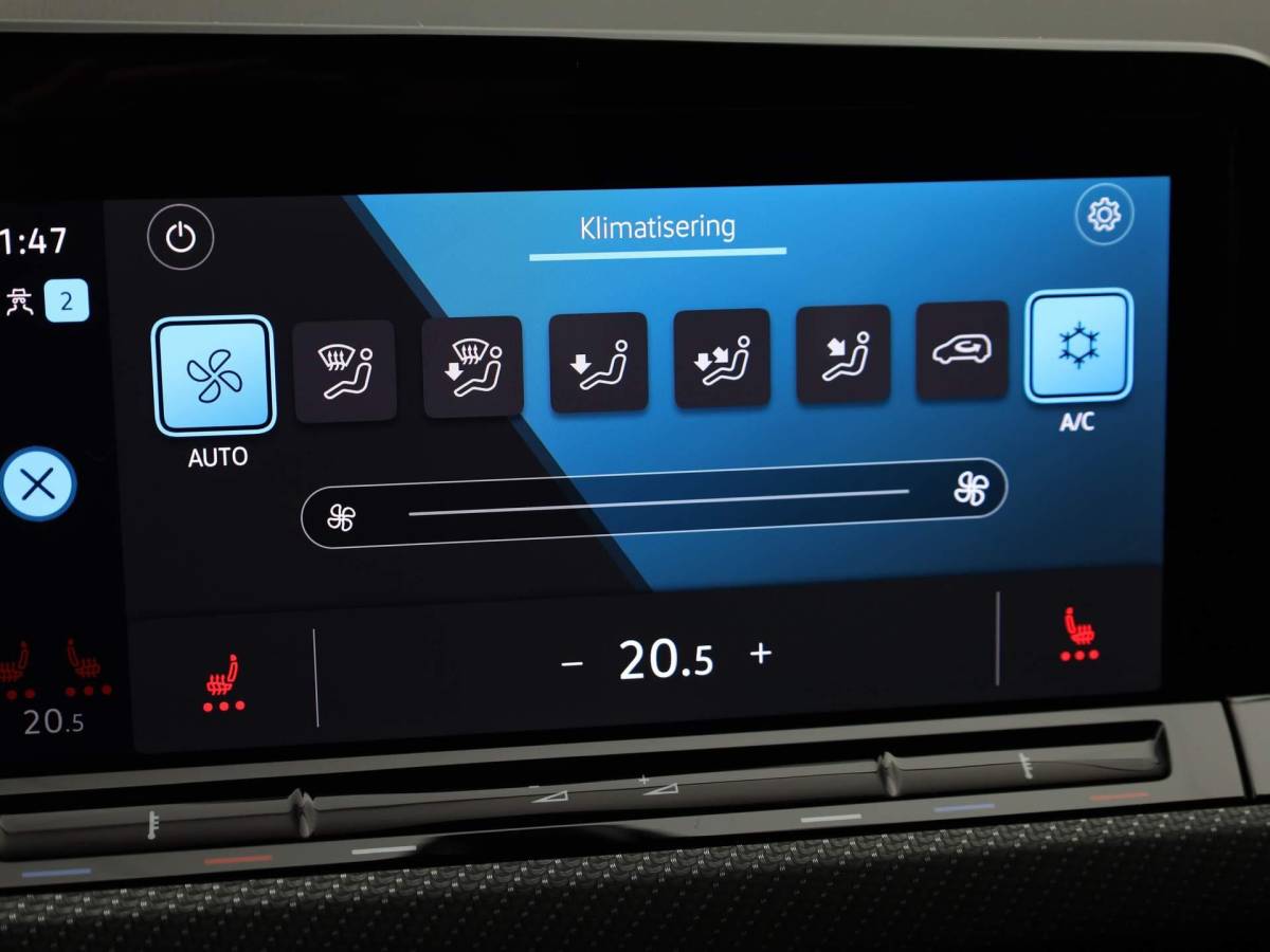 Volkswagen Golf Volkswagen Golf 1.5eTSI/130PK DSG R-Line · Panoramadak · Apple/Android Car Play · Stoel & Stuurverwarming · Navigatie