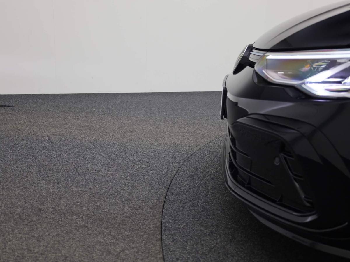 Volkswagen Golf Volkswagen Golf 1.5eTSI/130PK DSG R-Line · Panoramadak · Apple/Android Car Play · Stoel & Stuurverwarming · Navigatie