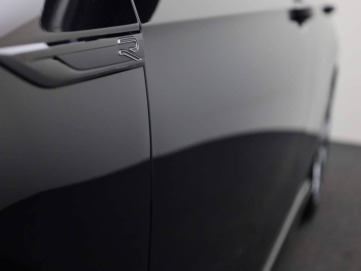 Volkswagen Golf Volkswagen Golf 1.5eTSI/130PK DSG R-Line · Panoramadak · Apple/Android Car Play · Stoel & Stuurverwarming · Navigatie