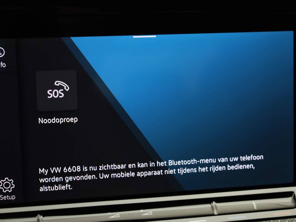 Volkswagen Golf Volkswagen Golf 1.5eTSI/130PK DSG R-Line · Panoramadak · Apple/Android Car Play · Stoel & Stuurverwarming · Navigatie