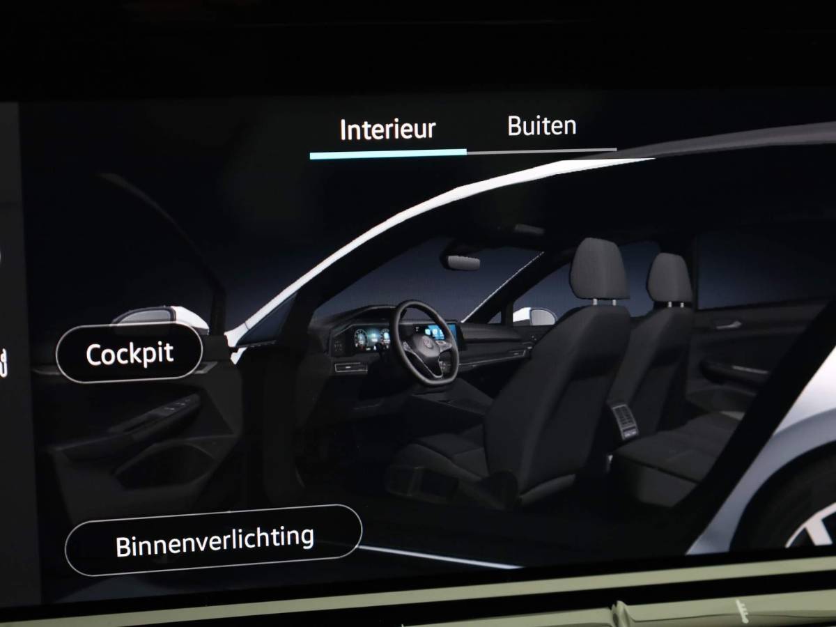 Volkswagen Golf Volkswagen Golf 1.5eTSI/130PK DSG R-Line · Panoramadak · Apple/Android Car Play · Stoel & Stuurverwarming · Navigatie