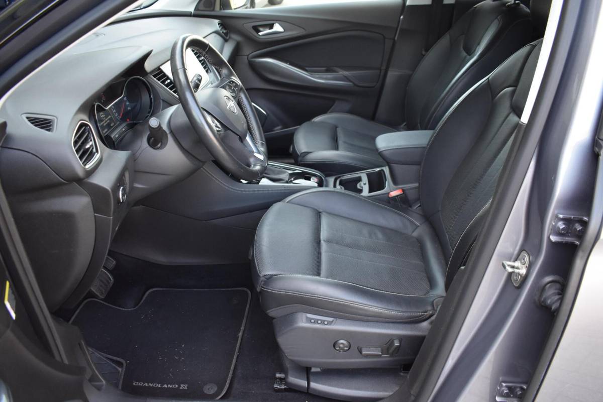 Opel Grandland X Opel Grandland X 1.2 Turbo Innovation | Leder | Memory | 100% Onderhouden |