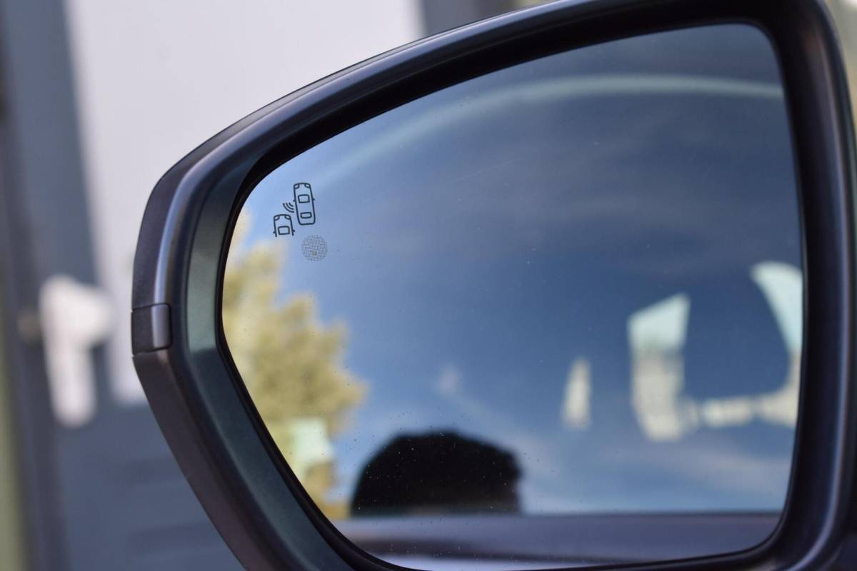 Opel Grandland X Opel Grandland X 1.2 Turbo Innovation | Leder | Memory | 100% Onderhouden |