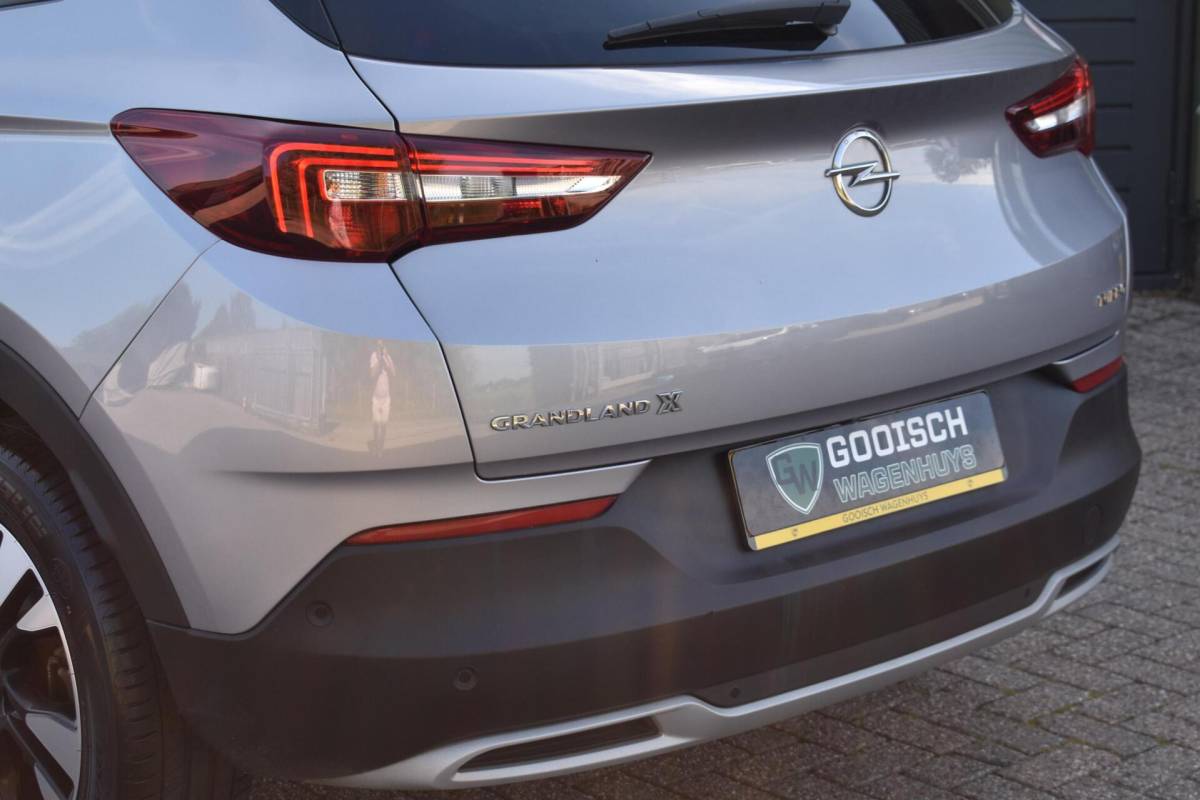 Opel Grandland X Opel Grandland X 1.2 Turbo Innovation | Leder | Memory | 100% Onderhouden |