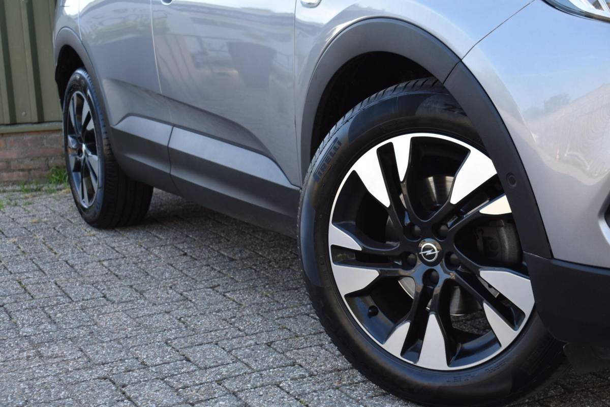 Opel Grandland X Opel Grandland X 1.2 Turbo Innovation | Leder | Memory | 100% Onderhouden |