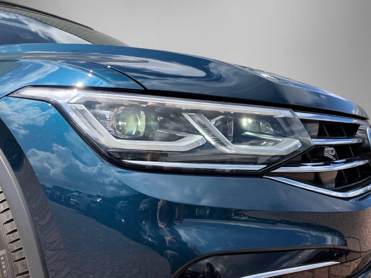 Volkswagen Tiguan Volkswagen Tiguan 1.5TSI/150PK R-Line DSG · Panoramadak · Harman Kardon sound · Apple/Android Car Play · Camera + Parkeersensoren