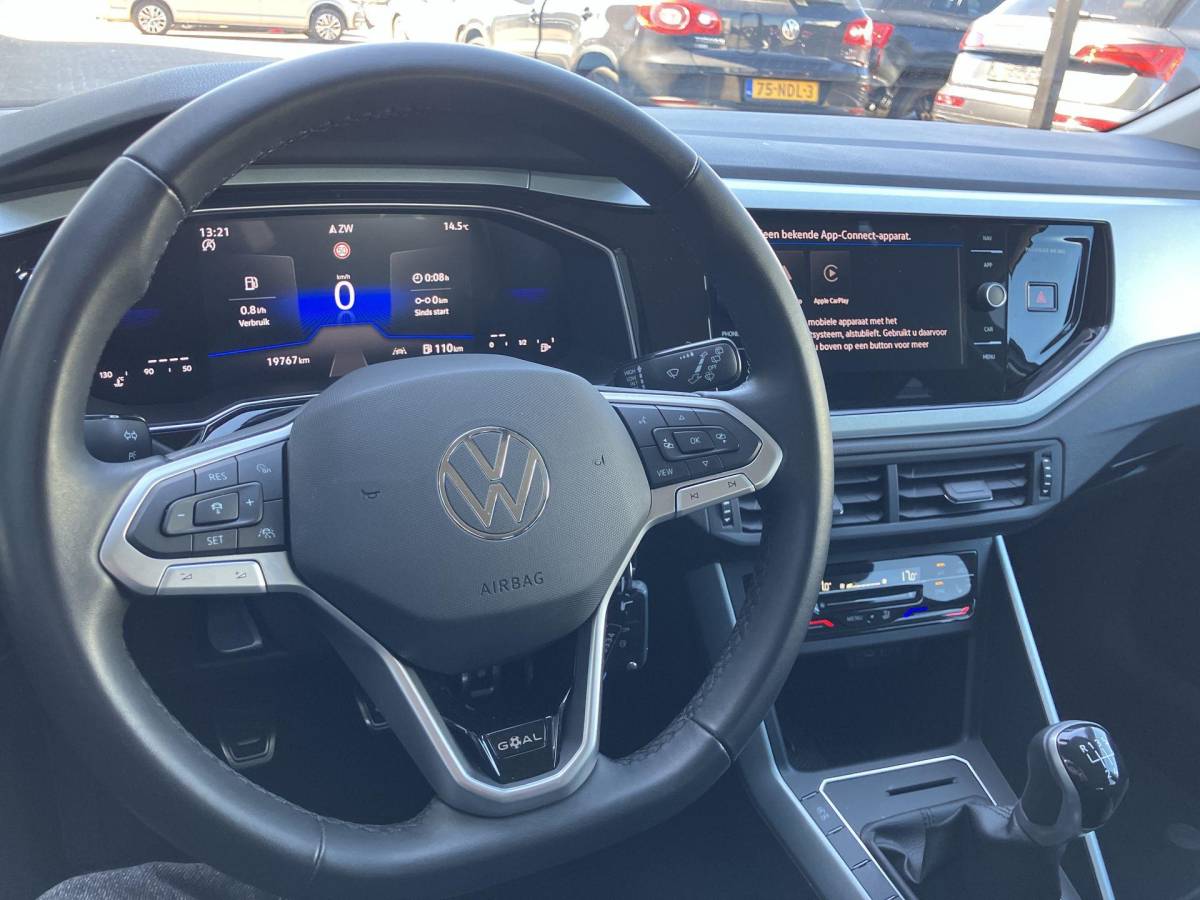 Volkswagen Polo Volkswagen Polo 1.0TSI/95PK Goal · Navigatie · Apple/Android Car Play · Parkeersensoren · Garantie t/m 04-06-2027