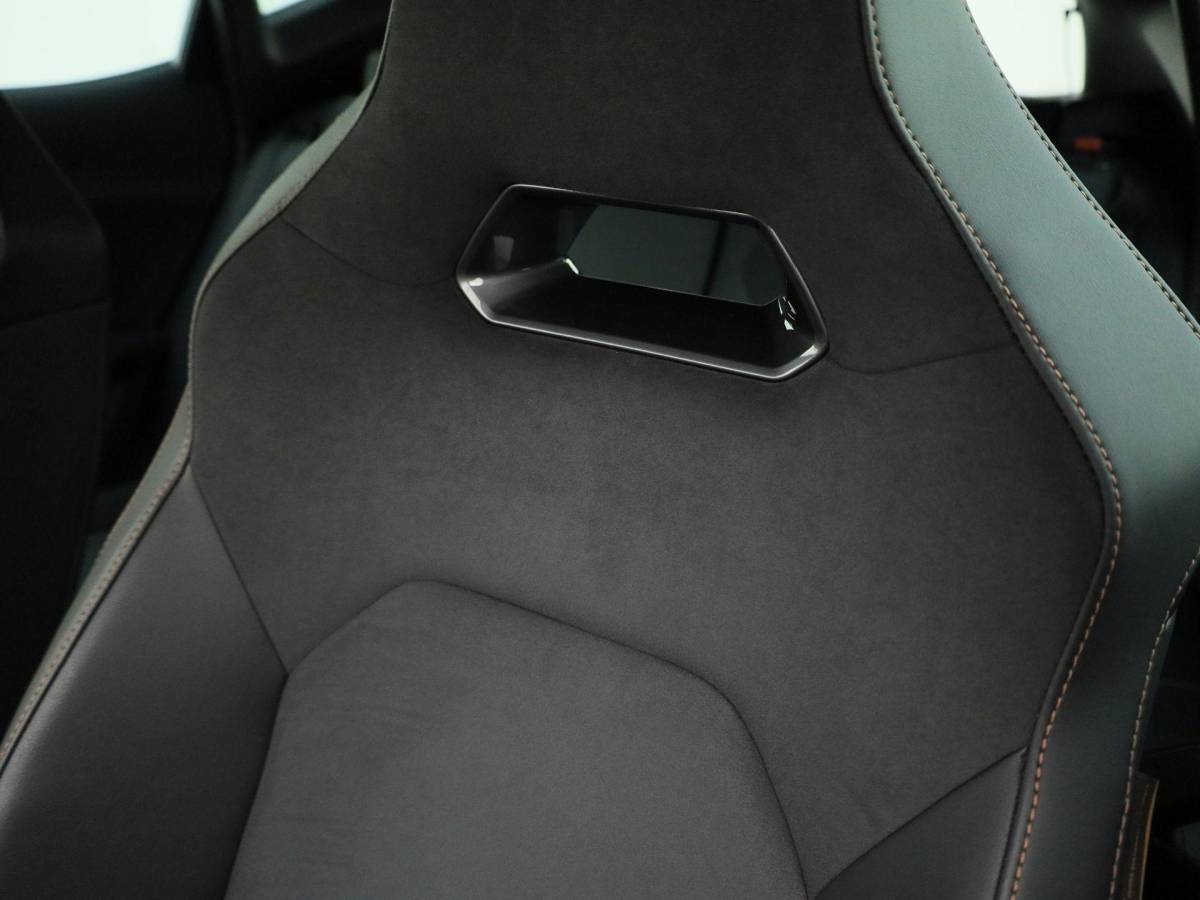 CUPRA Formentor CUPRA Formentor 1.5 e-Hybrid 272PK VZ DSG · Navigatie · Alcantara/Leder · Camera + Parkeersensoren · Garantie t/m 21-08-2027 of 90000km · EXTRA INRUILKORTING ·