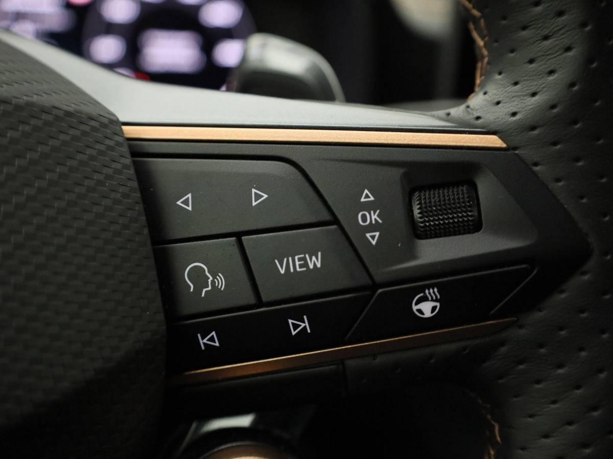 CUPRA Formentor CUPRA Formentor 1.5 e-Hybrid 272PK VZ DSG · Navigatie · Alcantara/Leder · Camera + Parkeersensoren · Garantie t/m 21-08-2027 of 90000km · EXTRA INRUILKORTING ·