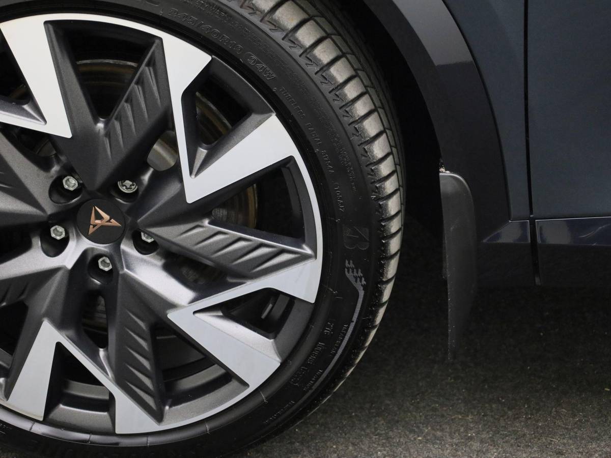 CUPRA Formentor CUPRA Formentor 1.5 e-Hybrid 272PK VZ DSG · Navigatie · Alcantara/Leder · Camera + Parkeersensoren · Garantie t/m 21-08-2027 of 90000km · EXTRA INRUILKORTING ·