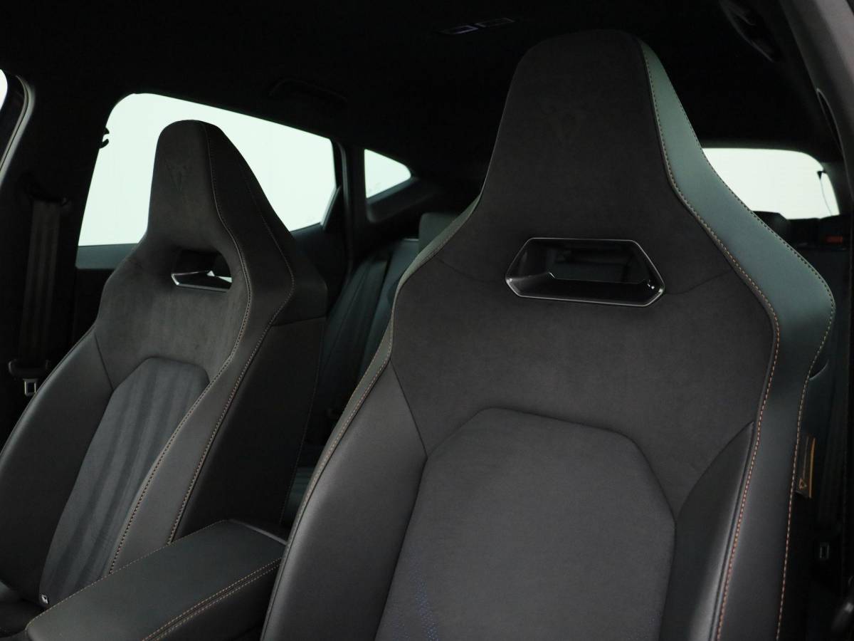 CUPRA Formentor CUPRA Formentor 1.5 e-Hybrid 272PK VZ DSG · Navigatie · Alcantara/Leder · Camera + Parkeersensoren · Garantie t/m 21-08-2027 of 90000km · EXTRA INRUILKORTING ·