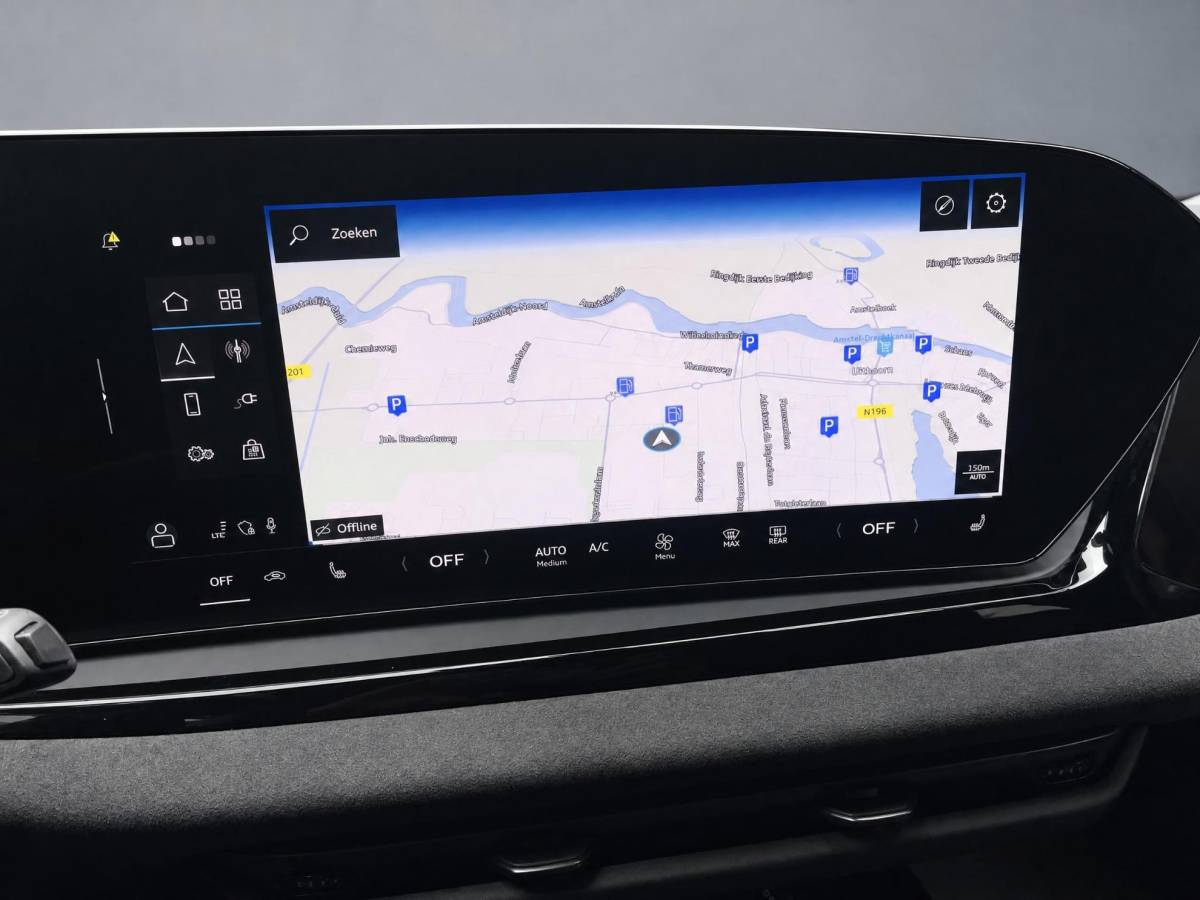 Audi A5 Audi A5 Avant 2.0 367pk S-tronic e-hybrid Quattro S edition · 360 Camera · Head-Up · B&O Audio · Elek. voorstoel · Elek. Achterklep · 19” Inch · Garantie t/m 09-07-2030 of 100.000km