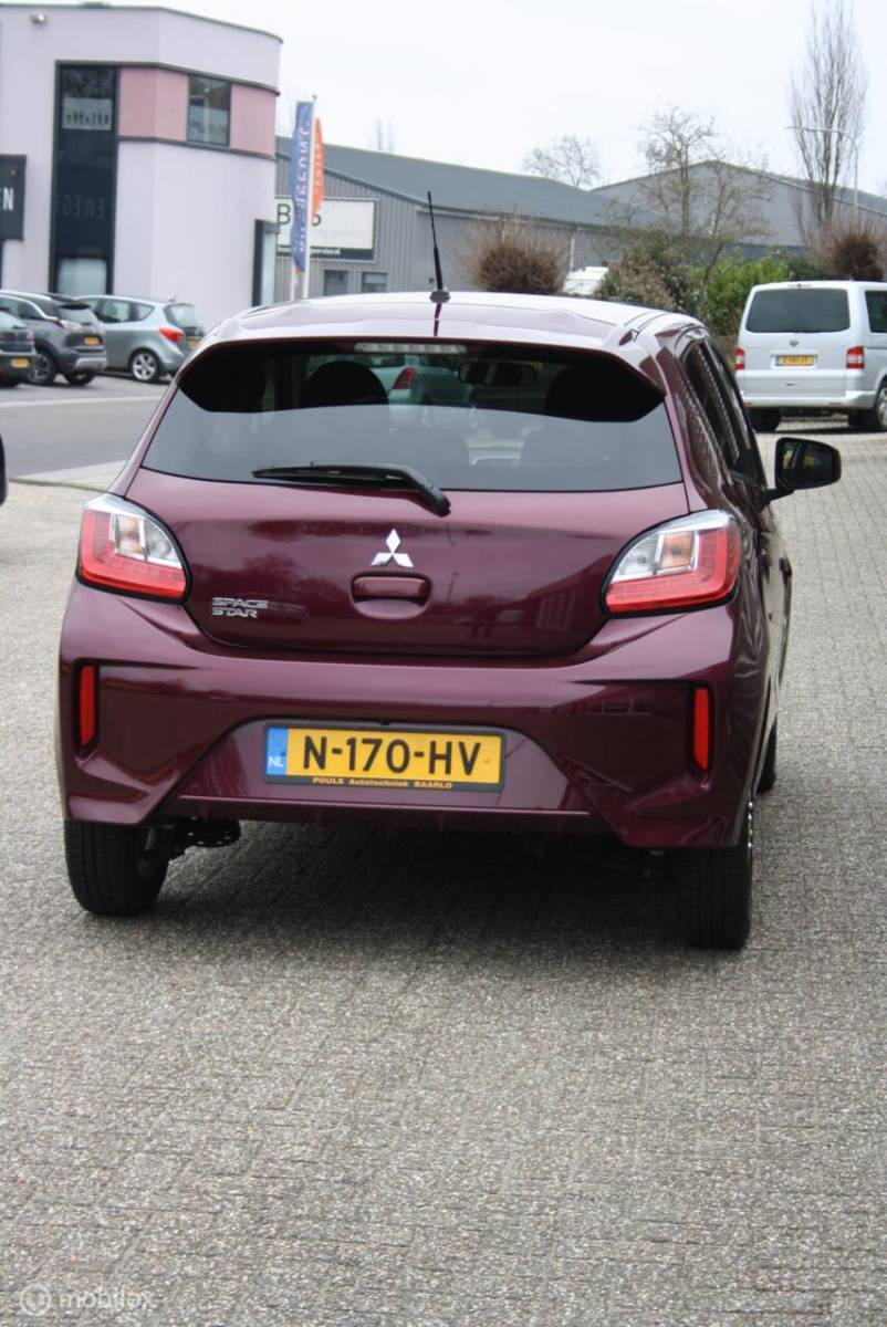 Mitsubishi Space Star Mitsubishi Space Star 1.2, camera, 24.000 km!