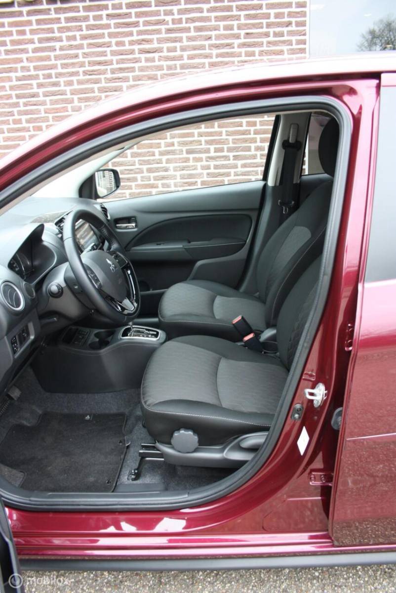 Mitsubishi Space Star Mitsubishi Space Star 1.2, camera, 24.000 km!