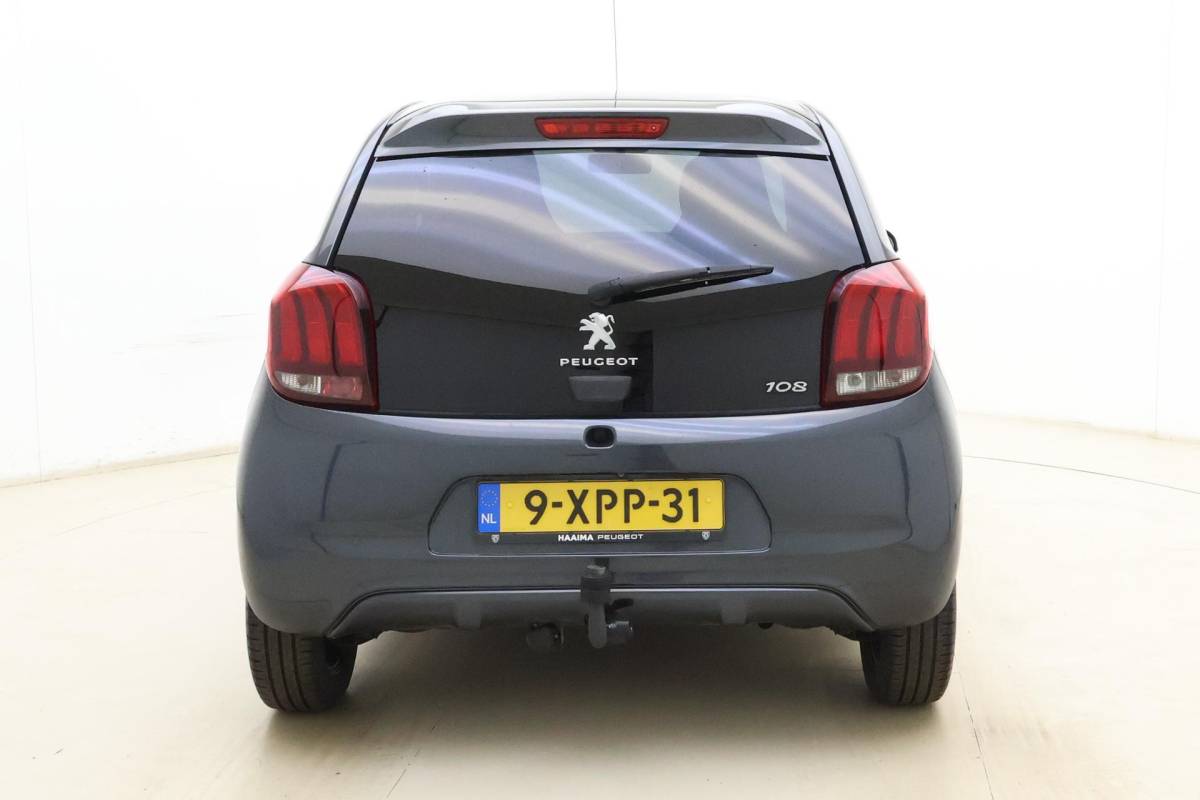 Peugeot 108 Peugeot 108 1.0 e-VTi Première | Trekhaak | Keyless start | Climate control | Lichtmetalen velgen |