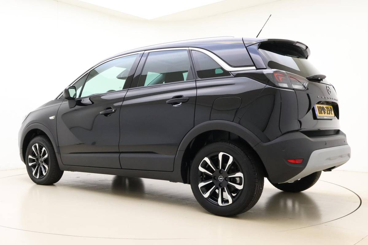 Opel Crossland Opel Crossland 1.2 Turbo 110pk Level 4 | Panoramadak | Navigatie | Camera | Climate control | Parkeersensoren | Lichtmetalen velgen | Getint glas | DAB Radio | Cruise control | Bluetooth