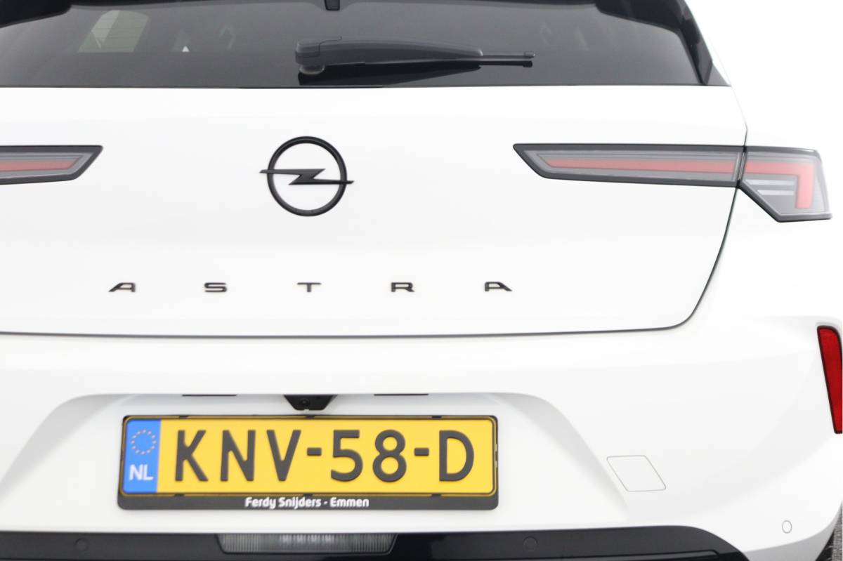 Opel Astra Opel Astra 1.2 GS Line | 360 Cam | LED Plus | Ambilight | Navi | Apple Car Play – RIJKLAAR + BOVAG GARANTIE