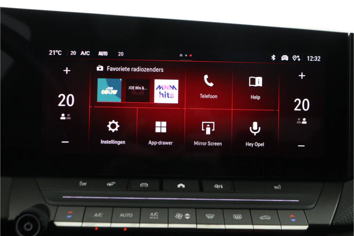 Opel Astra Opel Astra 1.2 GS Line | 360 Cam | LED Plus | Ambilight | Navi | Apple Car Play – RIJKLAAR + BOVAG GARANTIE