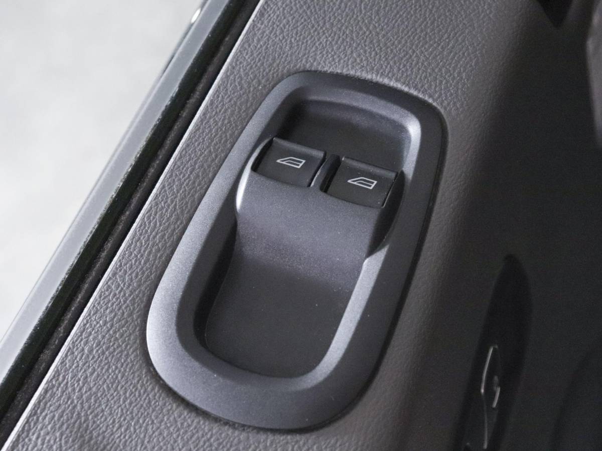 Ford Transit Ford Transit 290 2.0 TDCI L2H2 Trend Airco Navigatie Bluetooth Camera Cruise Control Trekhaak