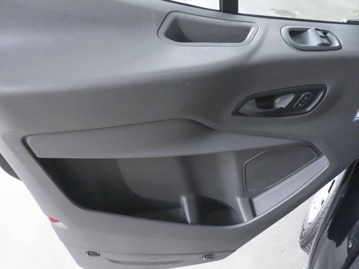 Ford Transit Ford Transit 290 2.0 TDCI L2H2 Trend Airco Navigatie Bluetooth Camera Cruise Control Trekhaak