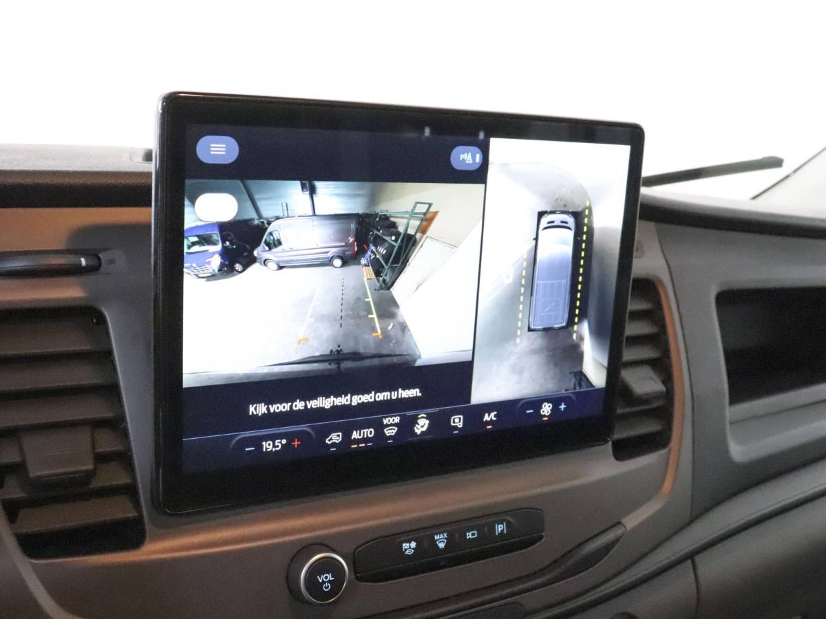 Ford Transit Ford Transit 290 2.0 TDCI L2H2 Trend Airco Navigatie Bluetooth Camera Cruise Control Trekhaak