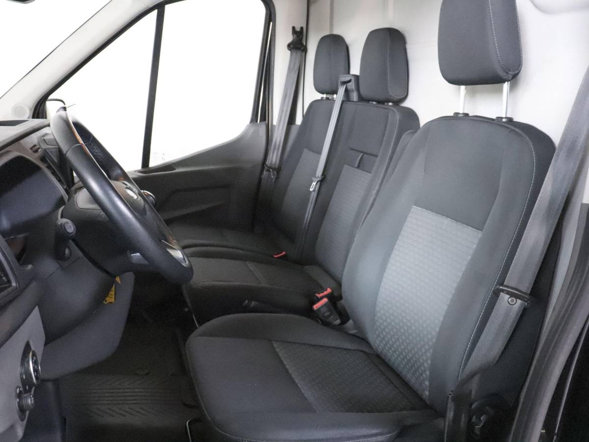 Ford Transit Ford Transit 290 2.0 TDCI L2H2 Trend Airco Navigatie Bluetooth Camera Cruise Control Trekhaak