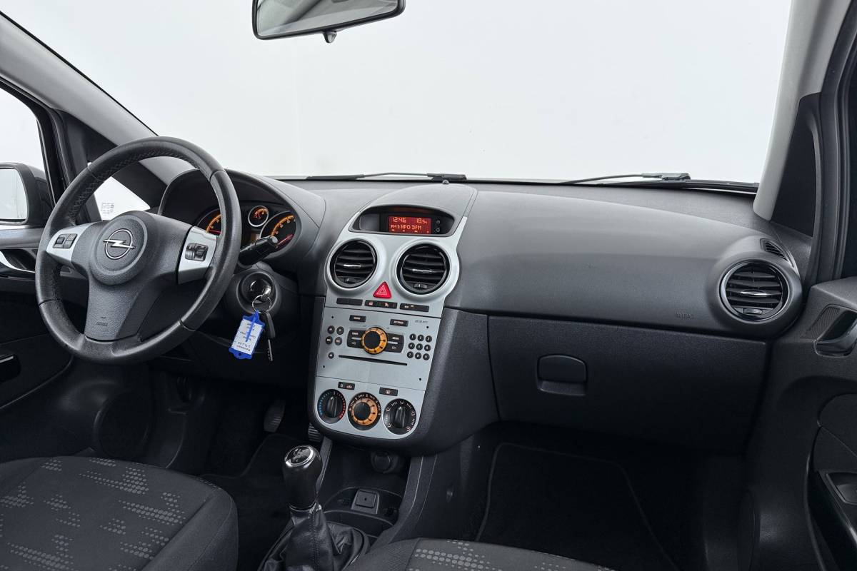Opel Corsa Opel Corsa 1.2-16V Berlin | Org NL | 85.000 KM!! | Airco |