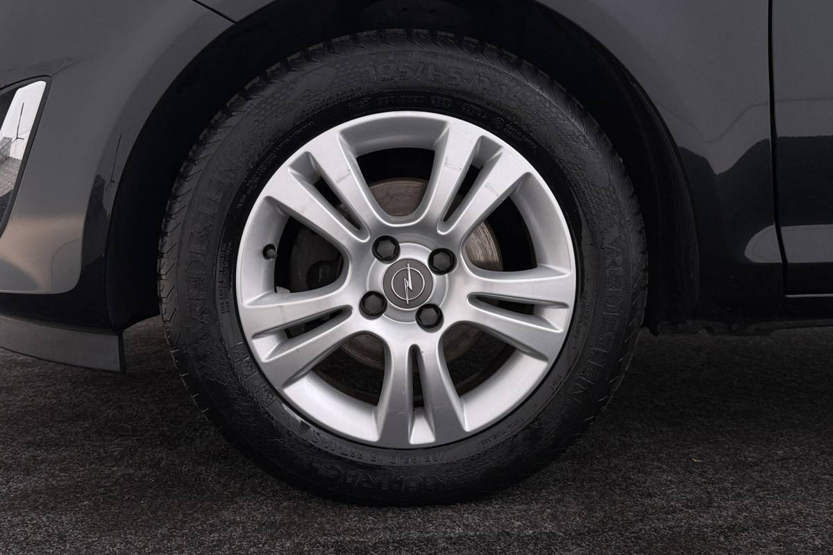 Opel Corsa Opel Corsa 1.2-16V Berlin | Org NL | 85.000 KM!! | Airco |