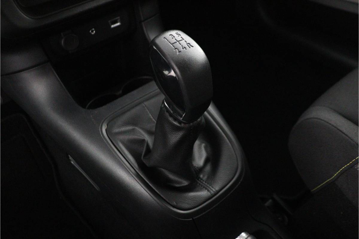 Citroën C3 Citroën C3 1.2 PureTech Feel, Orig.NL – 100% Onderhouden | Navi | Apple Car Play | Cruise | Airco – RIJKLAAR + BOVAG GARANTIE