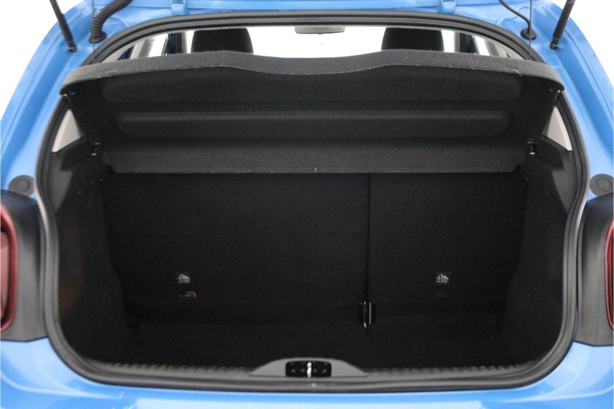 Citroën C3 Citroën C3 1.2 PureTech Feel, Orig.NL – 100% Onderhouden | Navi | Apple Car Play | Cruise | Airco – RIJKLAAR + BOVAG GARANTIE