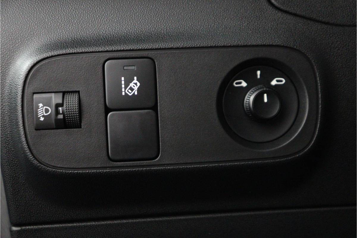 Citroën C3 Citroën C3 1.2 PureTech Feel, Orig.NL – 100% Onderhouden | Navi | Apple Car Play | Cruise | Airco – RIJKLAAR + BOVAG GARANTIE