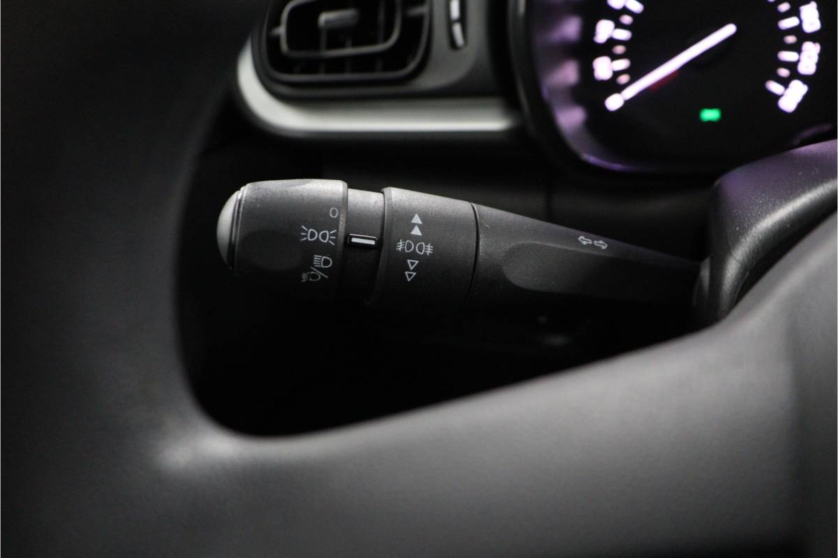 Citroën C3 Citroën C3 1.2 PureTech Feel, Orig.NL – 100% Onderhouden | Navi | Apple Car Play | Cruise | Airco – RIJKLAAR + BOVAG GARANTIE