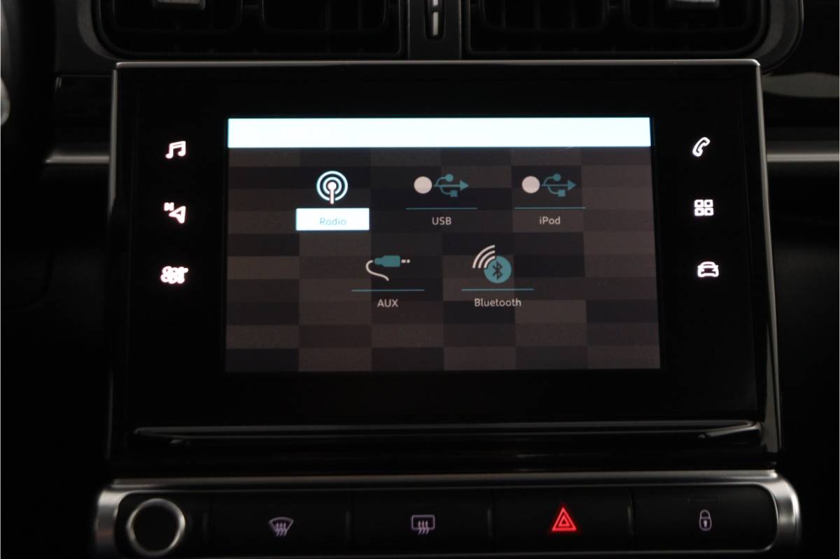 Citroën C3 Citroën C3 1.2 PureTech Feel, Orig.NL – 100% Onderhouden | Navi | Apple Car Play | Cruise | Airco – RIJKLAAR + BOVAG GARANTIE
