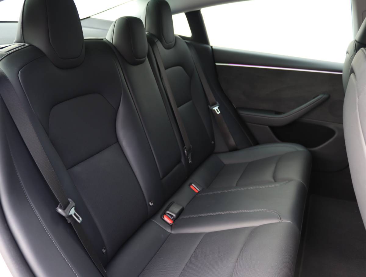 Tesla Model 3 Tesla Model 3 Premium Long Range Highland | Premium Audio | Org. NL