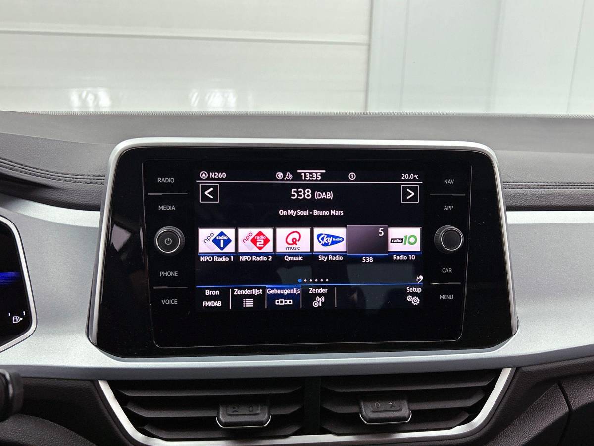 Volkswagen T-Roc Volkswagen T-Roc 1.0 TSI GOAL CLIMA | FULL-LED | VIRTUAL | PRIVACY-GLASS