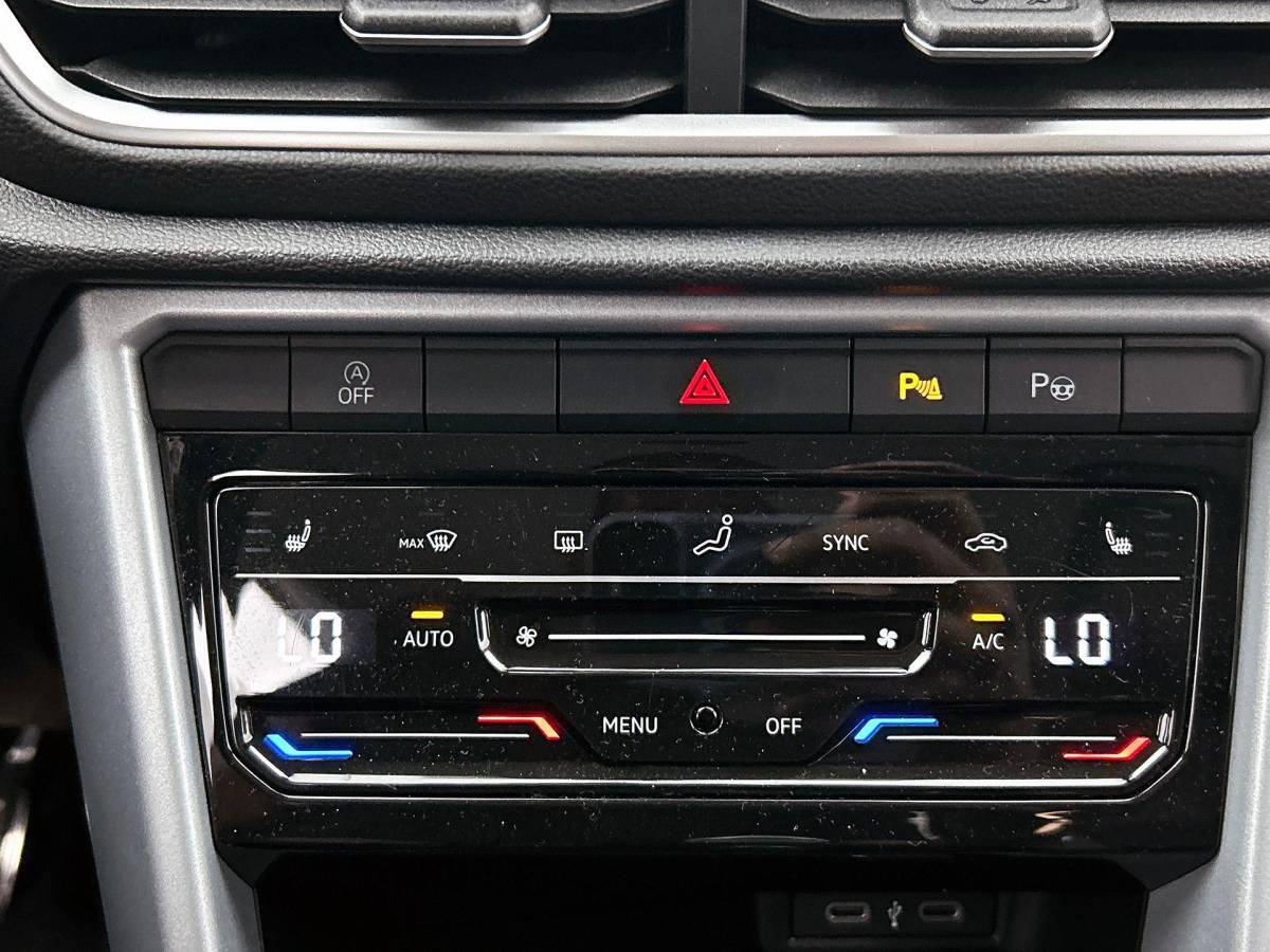 Volkswagen T-Roc Volkswagen T-Roc 1.0 TSI GOAL CLIMA | FULL-LED | VIRTUAL | PRIVACY-GLASS