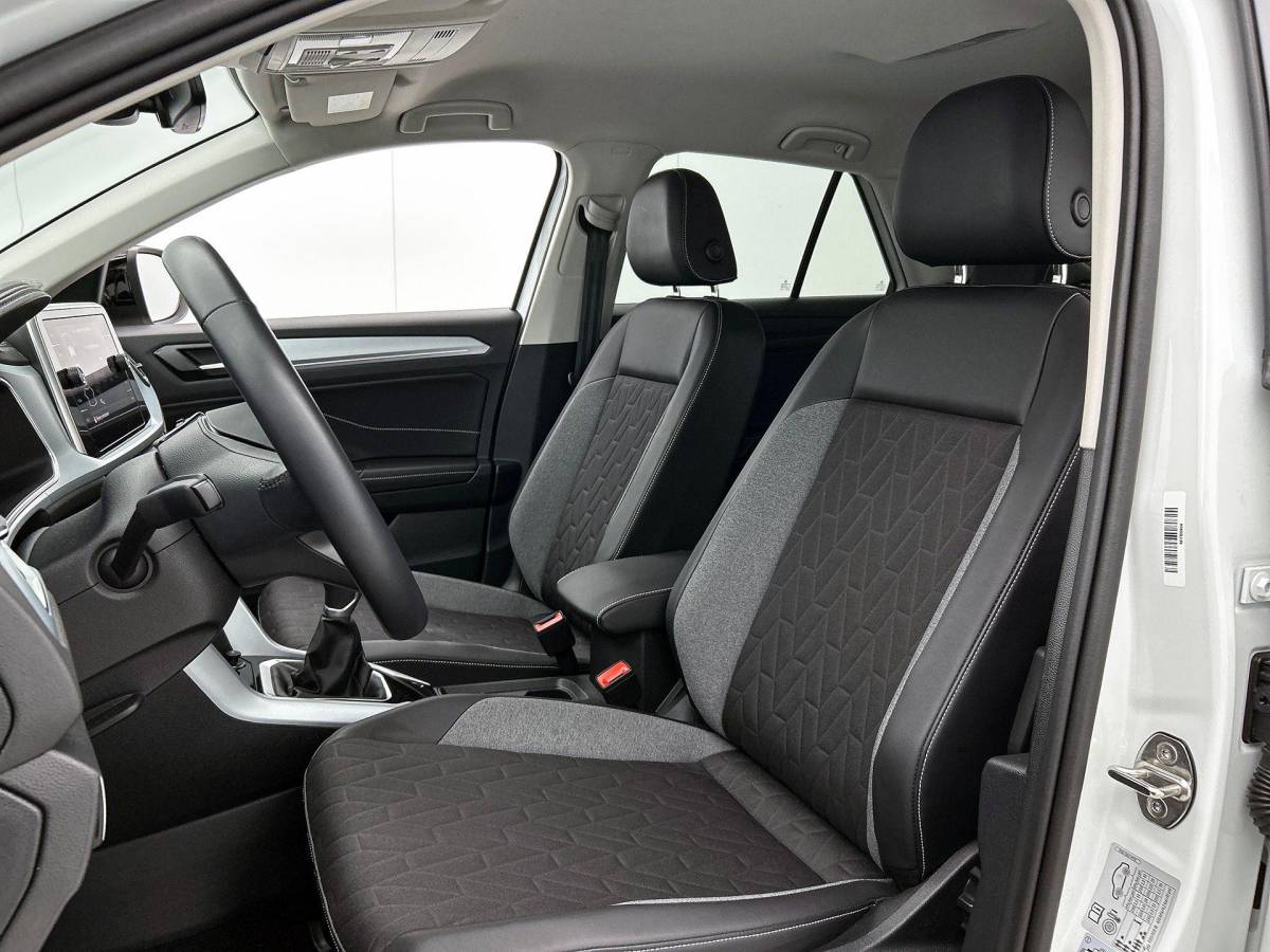 Volkswagen T-Roc Volkswagen T-Roc 1.0 TSI GOAL CLIMA | FULL-LED | VIRTUAL | PRIVACY-GLASS