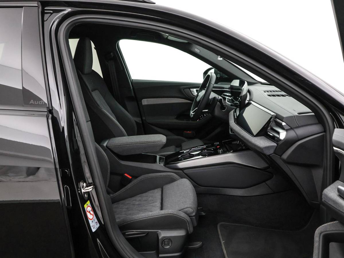 Audi A5 Audi A5 Avant 2.0 e-hybrid Quattro 299pk S-Tronic S Edition  · 360 Camera · Inklap. Trekhaak · Bijrijdersscherm · Side Assist · Keyless · Matrix LED · Garantie t/m 05-08-2029 of 100.000km