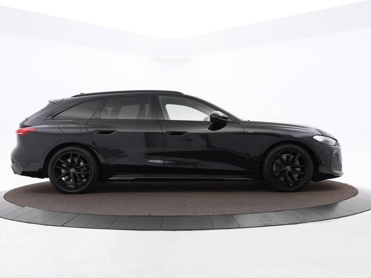Audi A5 Audi A5 Avant 2.0 e-hybrid Quattro 299pk S-Tronic S Edition  · 360 Camera · Inklap. Trekhaak · Bijrijdersscherm · Side Assist · Keyless · Matrix LED · Garantie t/m 05-08-2029 of 100.000km