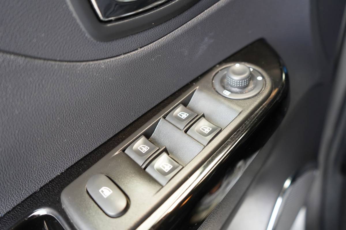 Renault Captur Renault Captur 1.2 TCe Dynamique | ACHTERUITRIJC. | TREKHAAK | CRUISE | AIRCO | PDC | NAVI | START/STOP | NAP | APK