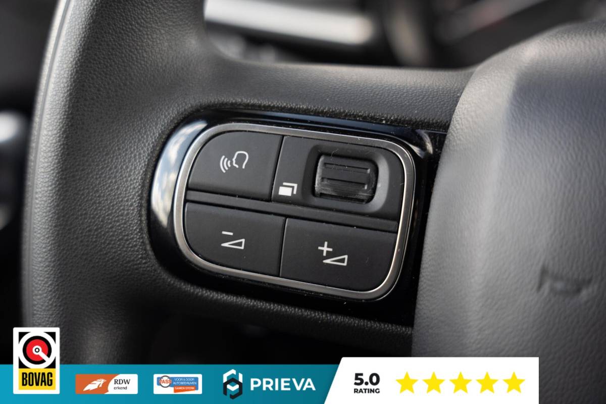 Citroën C3 Citroën C3 1.2 PureTech Shine | Apple CarPlay/Android Auto | stoelverwarming | Dealer onderhouden