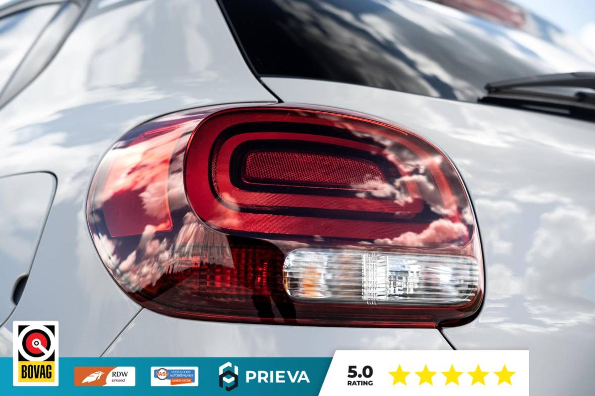 Citroën C3 Citroën C3 1.2 PureTech Shine | Apple CarPlay/Android Auto | stoelverwarming | Dealer onderhouden