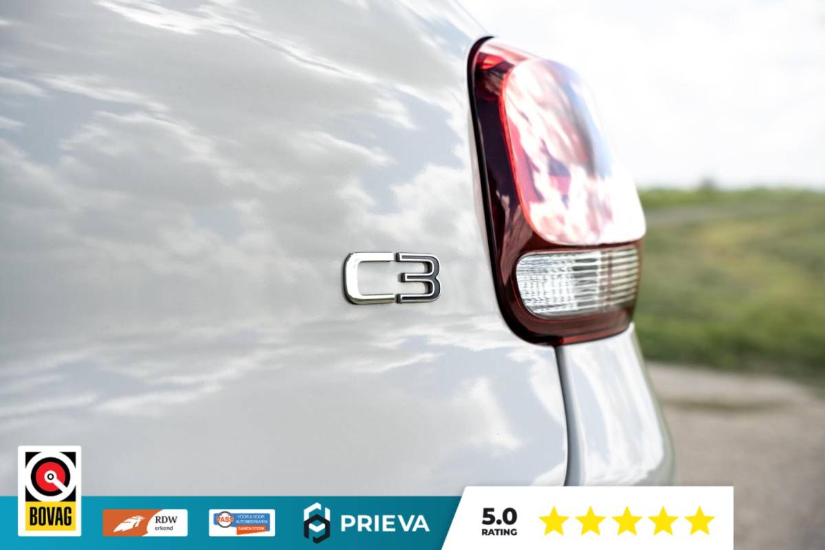 Citroën C3 Citroën C3 1.2 PureTech Shine | Apple CarPlay/Android Auto | stoelverwarming | Dealer onderhouden