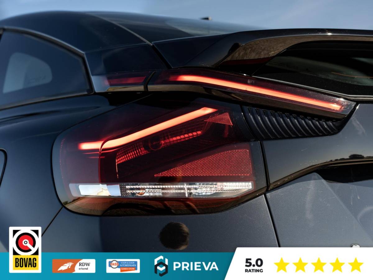 Citroën C4 Citroën C4 PureTech Feel | Navigatie | CarPlay | Cruise