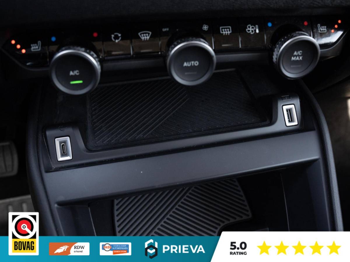 Citroën C4 Citroën C4 PureTech Feel | Navigatie | CarPlay | Cruise