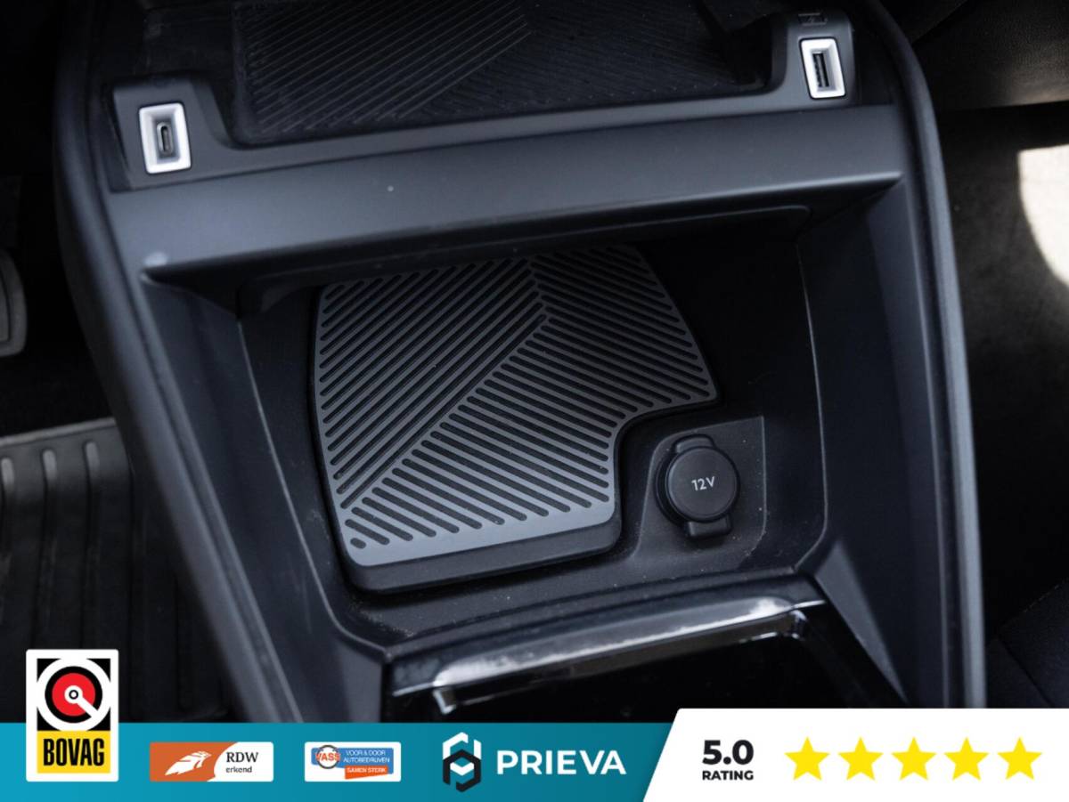 Citroën C4 Citroën C4 PureTech Feel | Navigatie | CarPlay | Cruise