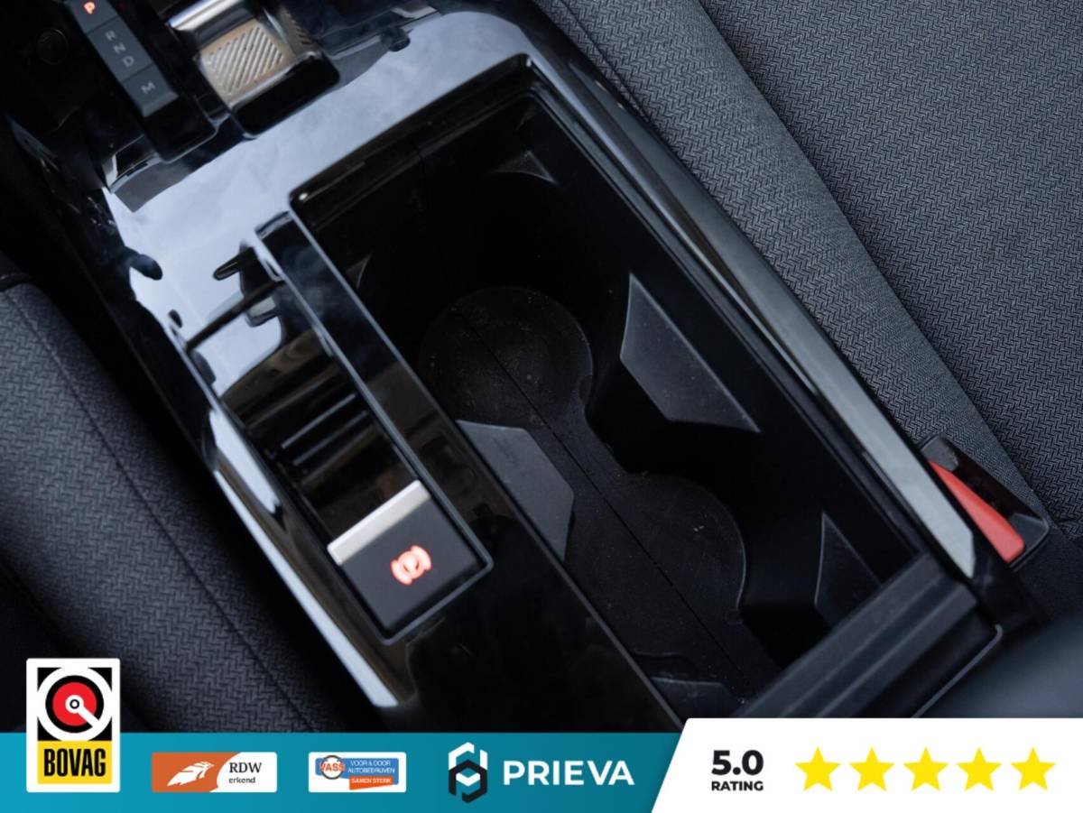 Citroën C4 Citroën C4 PureTech Feel | Navigatie | CarPlay | Cruise